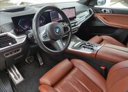 BMW X7 6