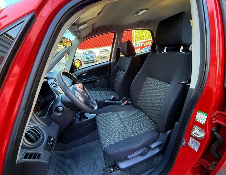 Suzuki SX4 12