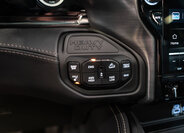 Dodge RAM Pick-up 6,4 l 306 kw