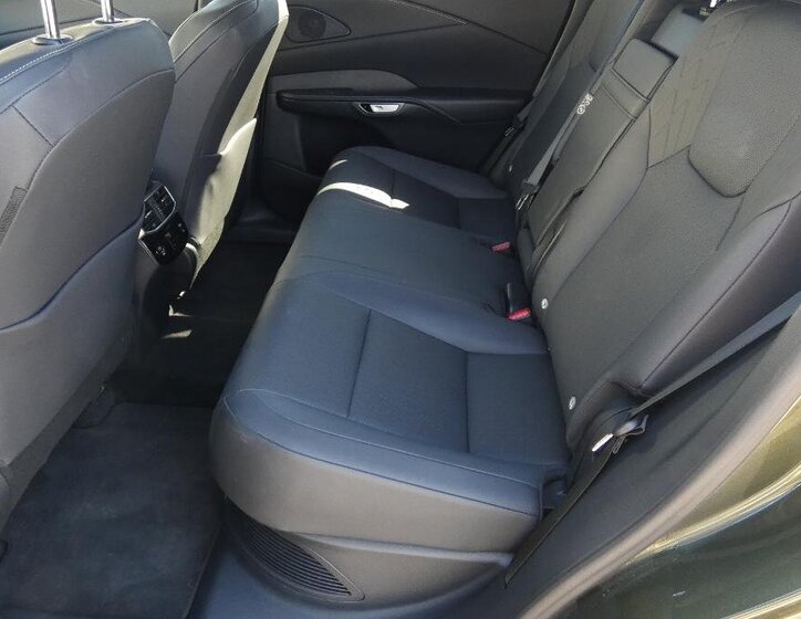 Lexus RX 350h SUV / Terénní 2,5 l 140 kw