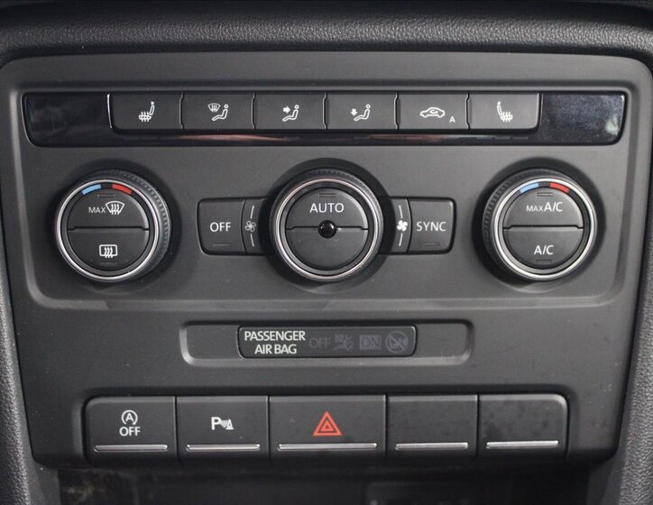 Volkswagen Beetle Hatchback 1,2 l 77 kw