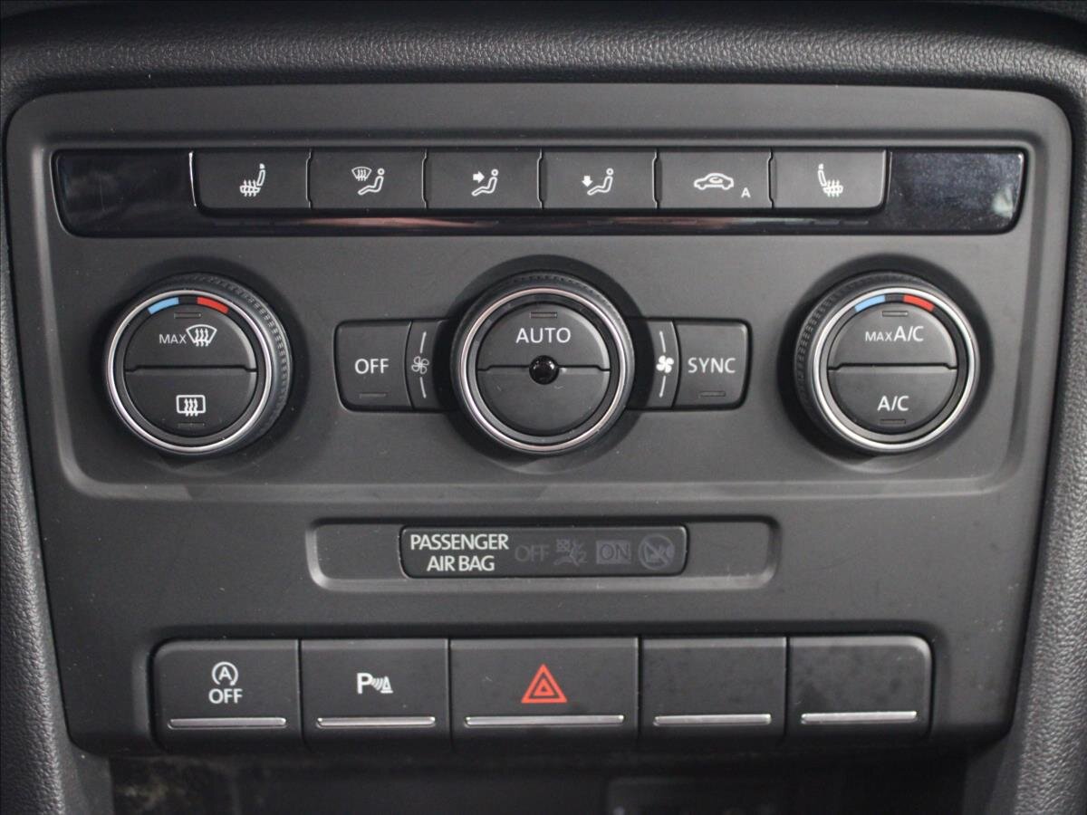 Volkswagen Beetle Hatchback 1,2 l 77 kw