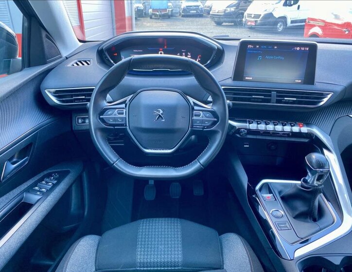 Peugeot 3008 SUV / Terénní 1,2 l 96 kw