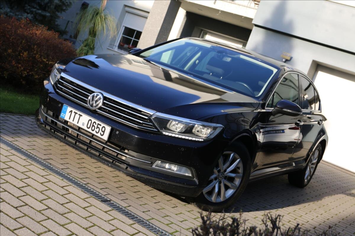 Volkswagen Passat Sedan / Limuzína 2,0 l 110 kw