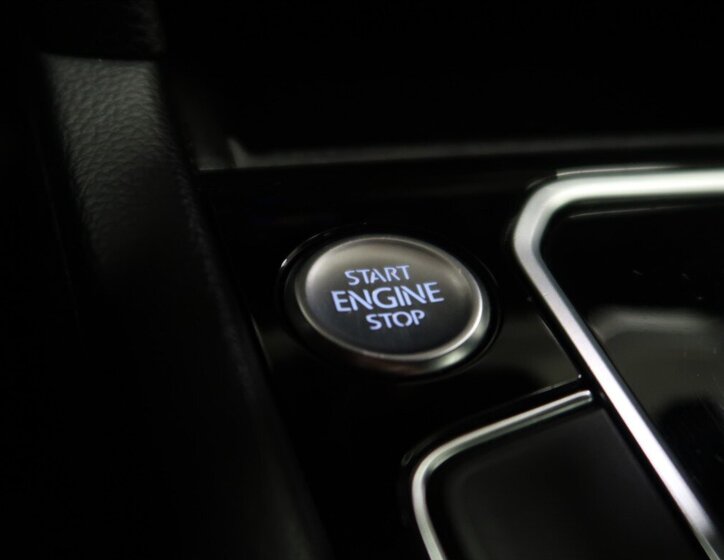 Volkswagen Passat Kombi 2,0 l 147 kw