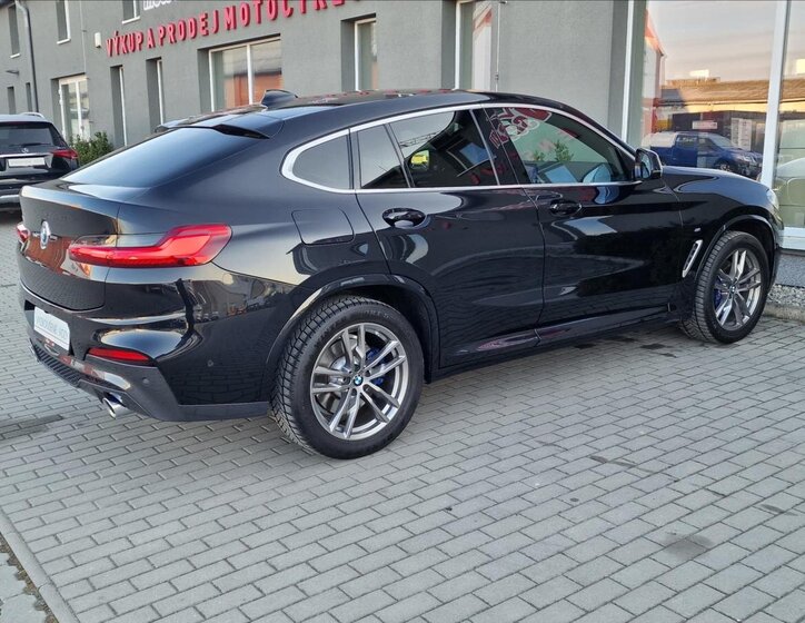BMW X4 SUV / Terénní 3,0 l 210 kw