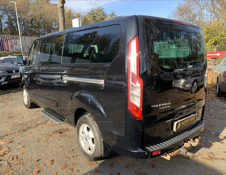 Ford Tourneo Custom 7