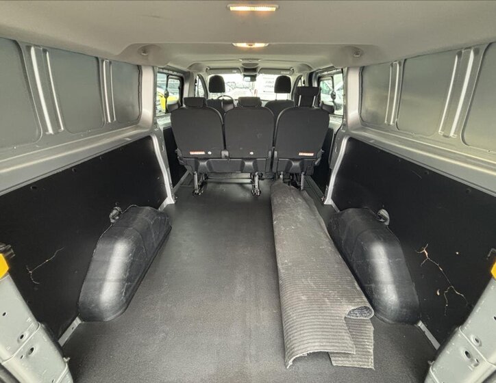 Ford Transit Custom 13