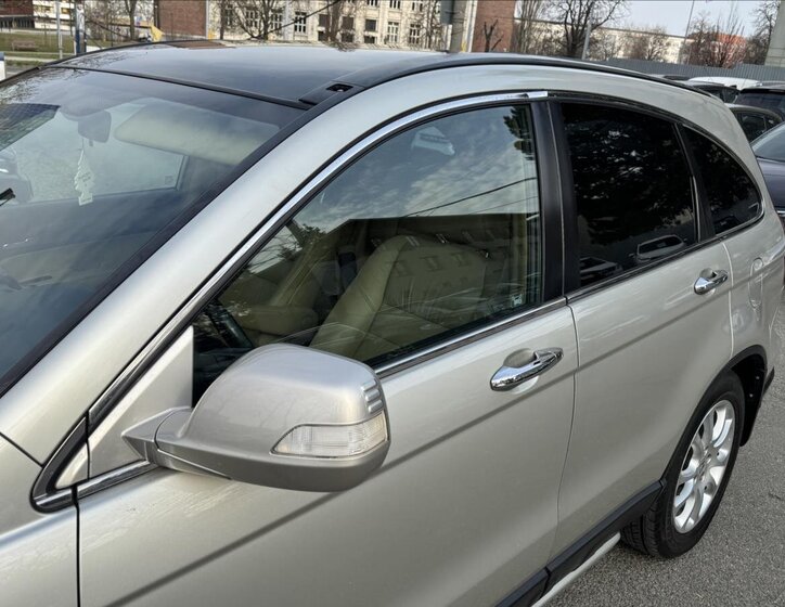 Honda CR-V SUV / Terénní 2,0 l 110 kw