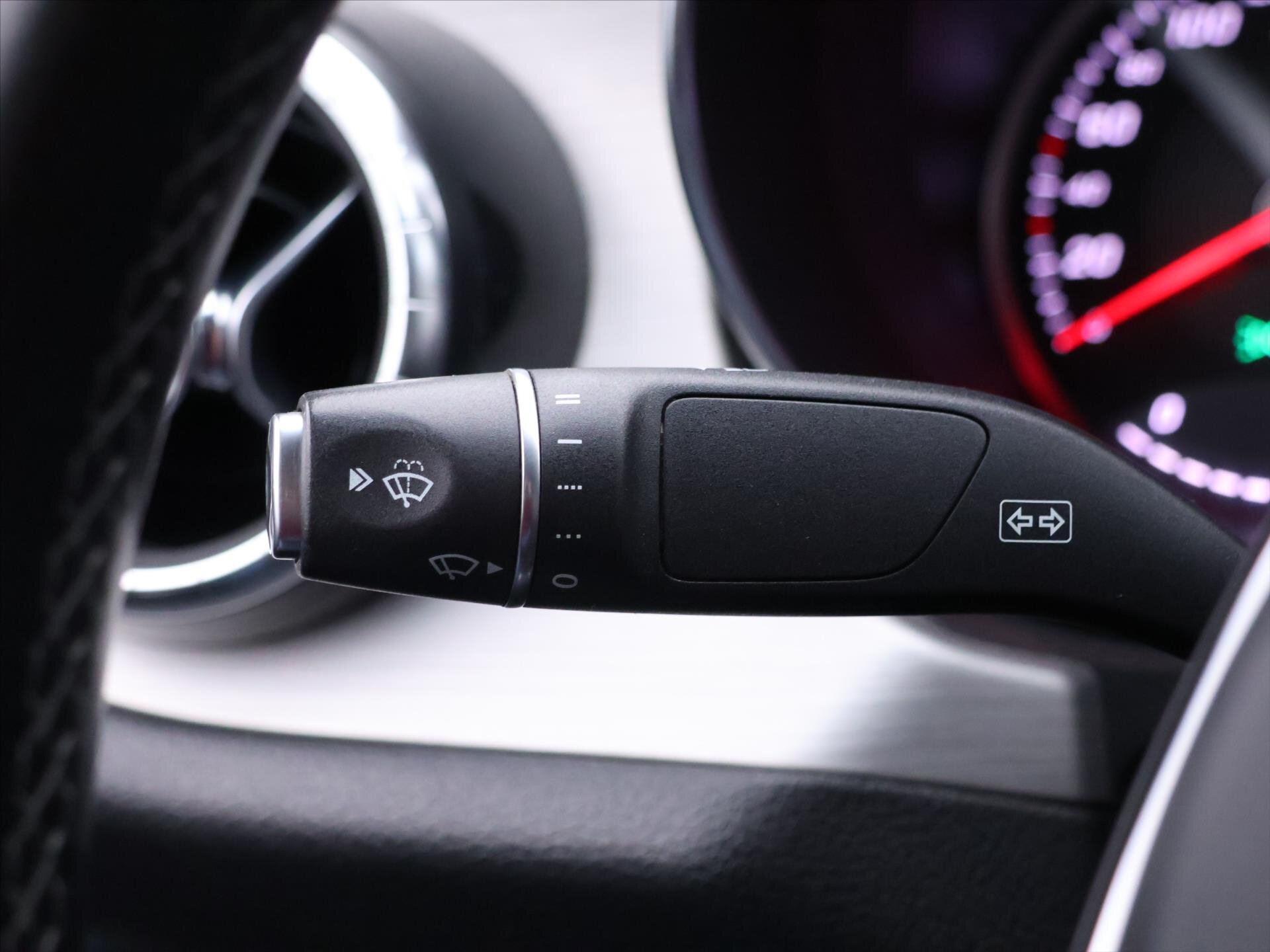 Mercedes-Benz Třídy X Pick-up 2,3 l 140 kw