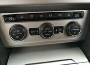 Volkswagen Passat 10