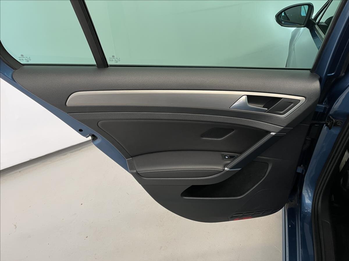 Volkswagen Golf Hatchback 1,4 l 92 kw