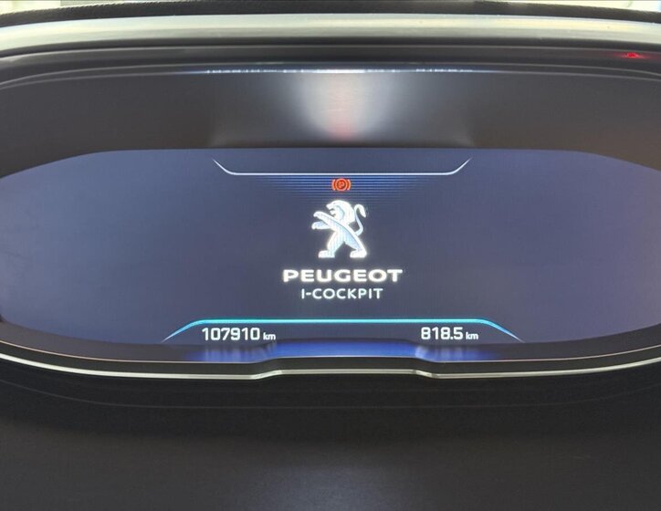 Peugeot 5008 SUV 2,0 l 110 kw