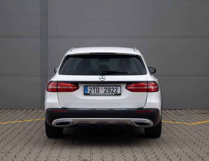 Mercedes-Benz Třídy E 6