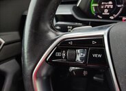Audi e-tron SUV / Terénní 0,0 300 kw