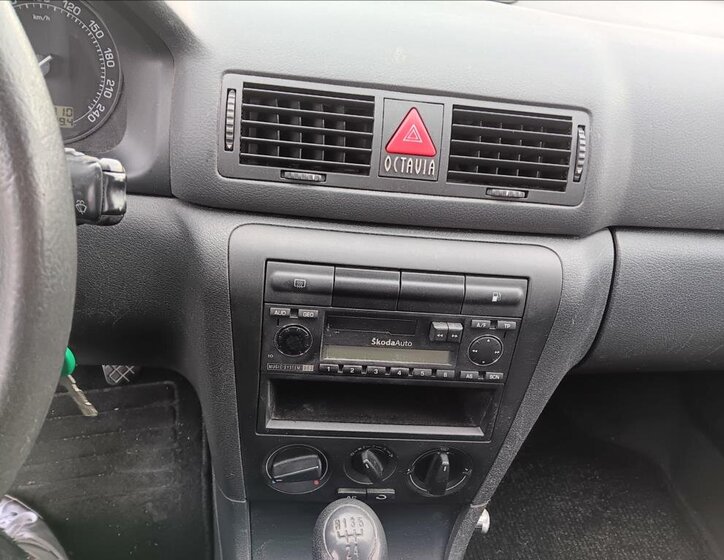 Škoda Octavia Liftback 1,6 l 75 kw