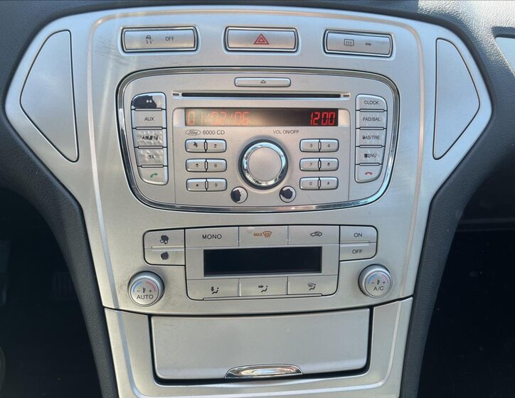 Ford Mondeo Kombi 2,0 l 103 kw