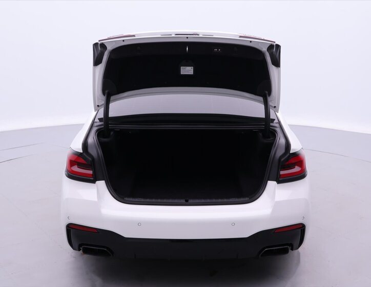 BMW Řada 5 Sedan 4,4 l 390 kw