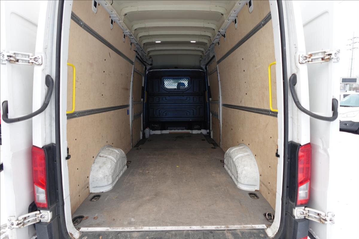 Volkswagen Crafter Ostatní 2,0 l 103 kw