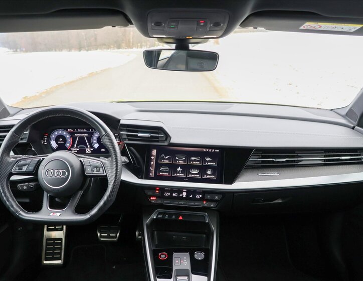 Audi S3 Hatchback 2,0 l 228 kw