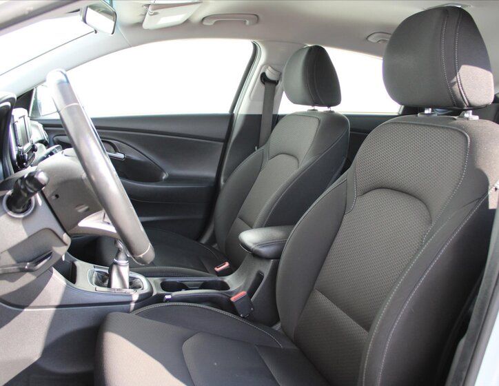 Hyundai i30 Hatchback 998,0 88 kw