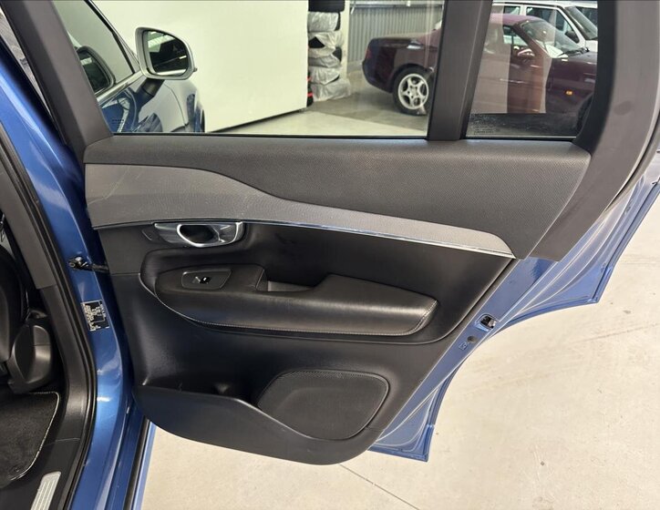 Volvo XC90 SUV 2,0 l 173 kw