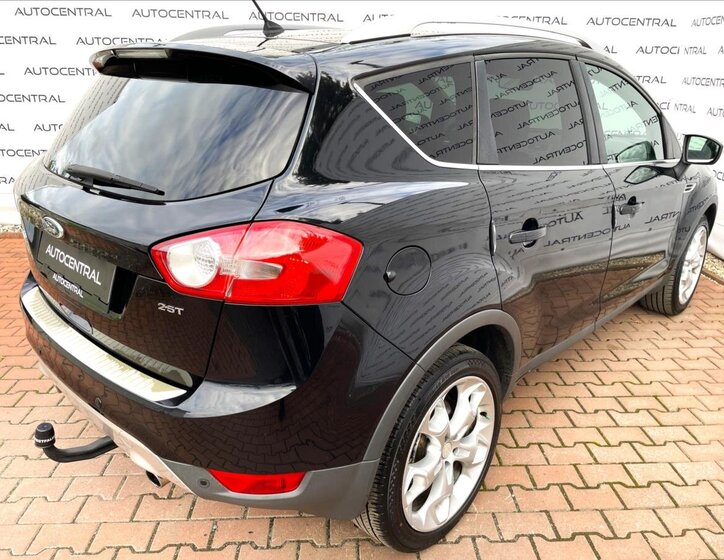 Ford Kuga SUV 2,5 l 147 kw