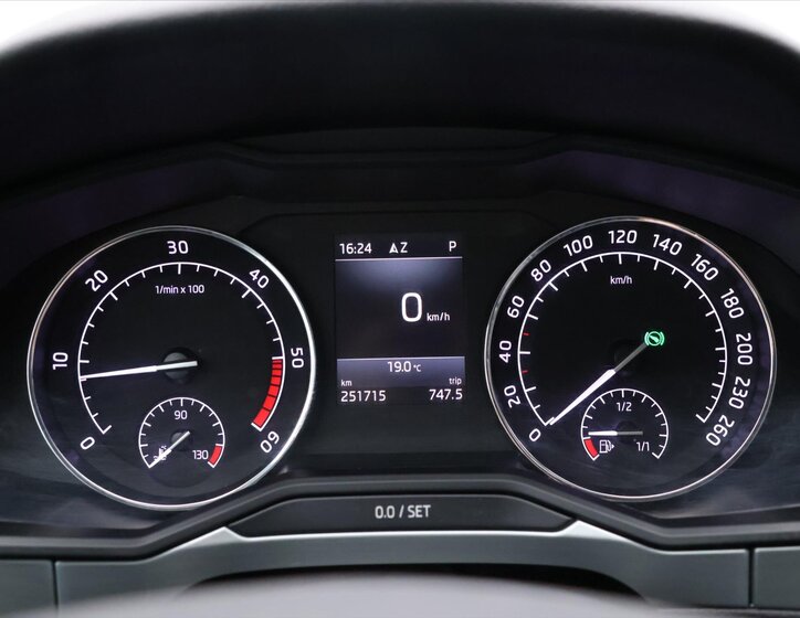 Škoda Superb Kombi 2,0 l 110 kw