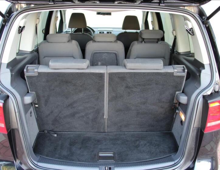 Volkswagen Touran 36