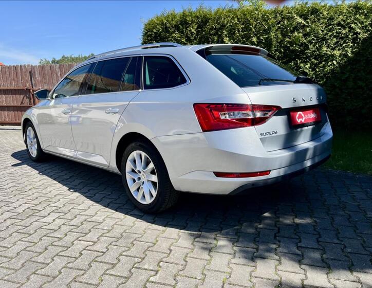 Škoda Superb 3