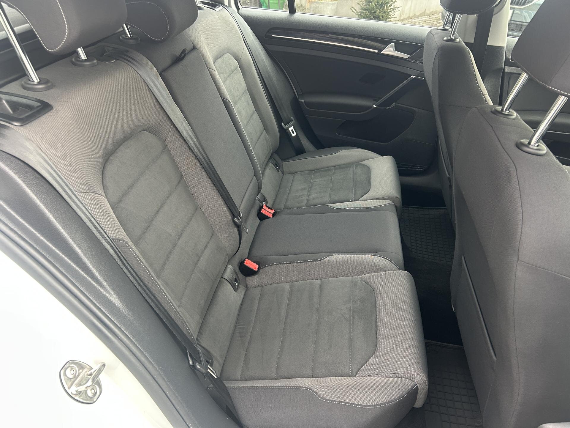 Volkswagen Golf Kombi 2,0 l 110 kw