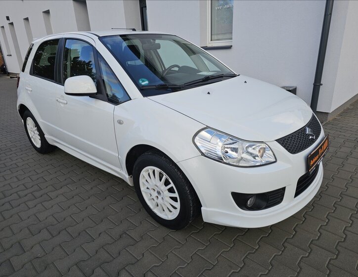 Suzuki SX4 Hatchback 1,6 l 79 kw