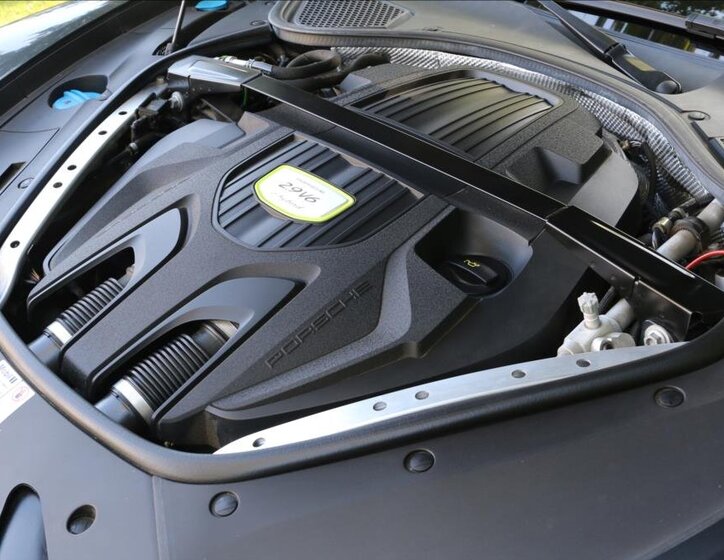 Porsche Panamera Hatchback 2,9 l 243 kw