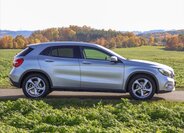 Mercedes-Benz GLA 8