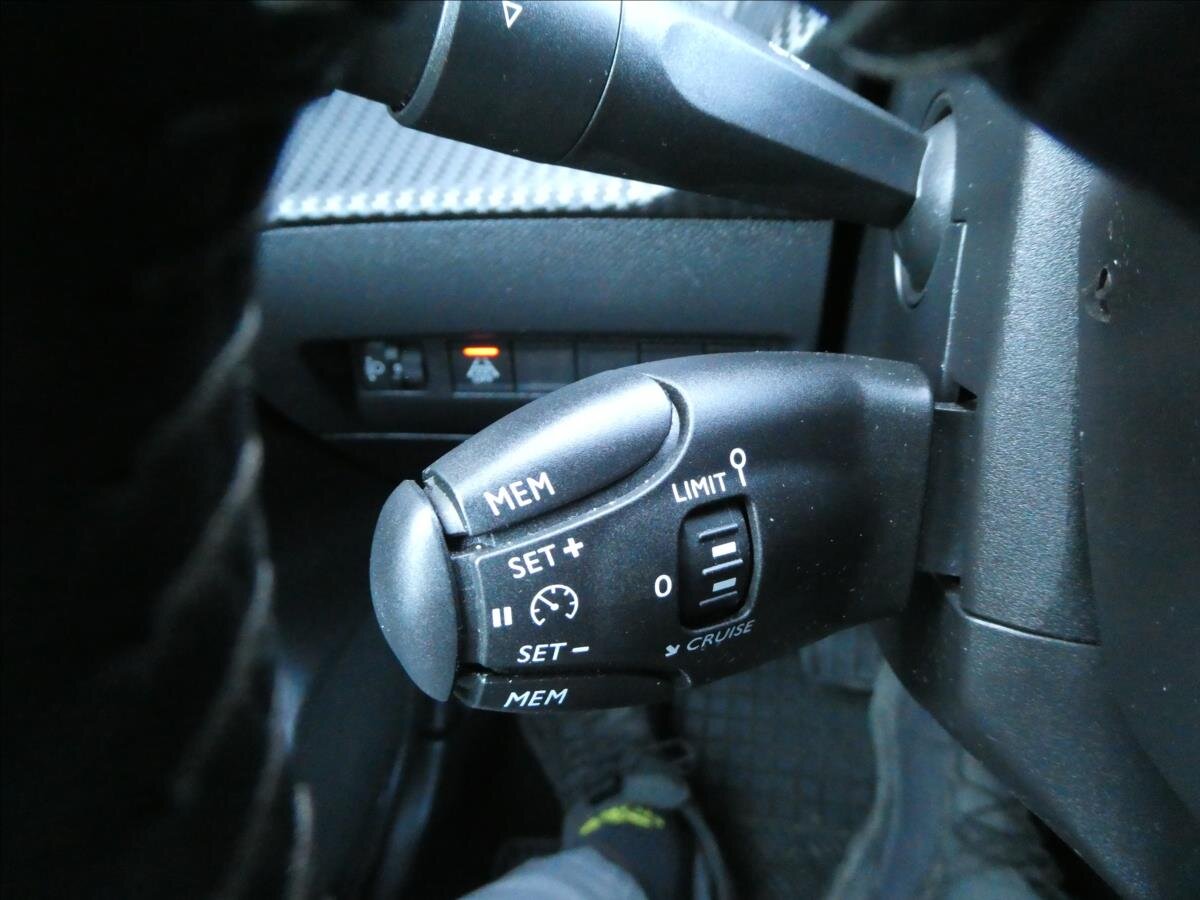 Peugeot 208 Hatchback 0,0 100 kw