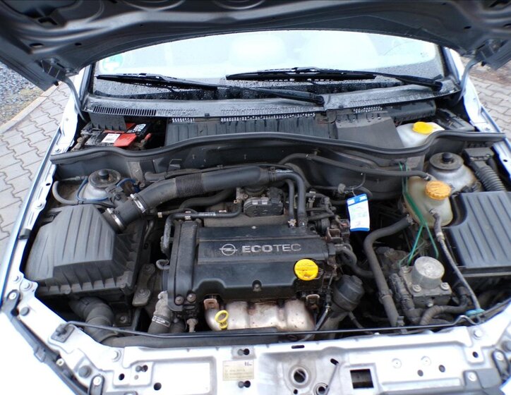 Opel Corsa Hatchback 1,2 l 59 kw