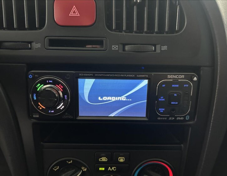 Hyundai Elantra Liftback 1,6 l 77 kw