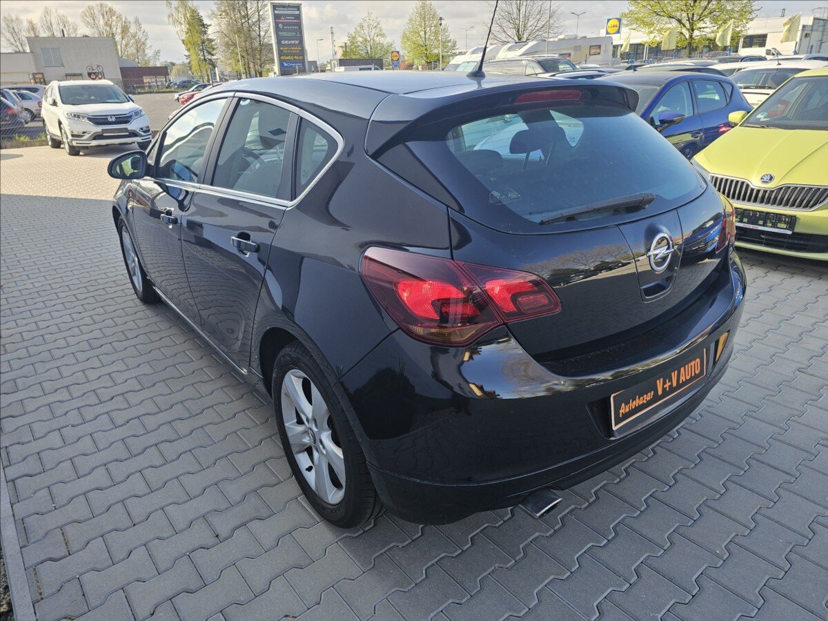 Opel Astra Hatchback 1,6 l 132 kw