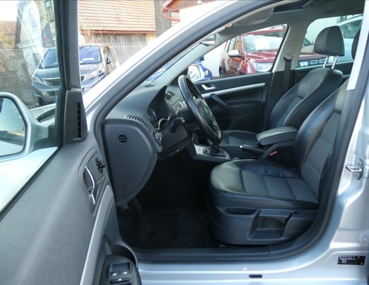 Škoda Octavia Kombi 2,0 l 103 kw