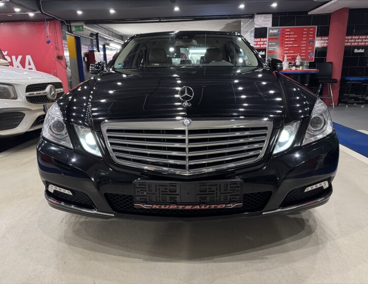 Mercedes-Benz Třídy E 10