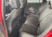 Mercedes-Benz GLA 13