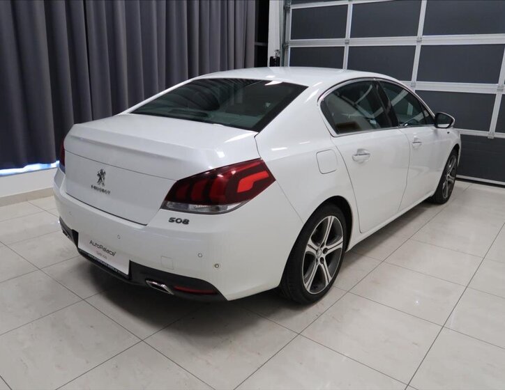 Peugeot 508 Sedan 2,0 l 133 kw