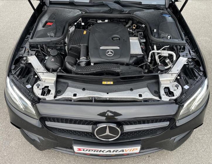 Mercedes-Benz Třídy E 61