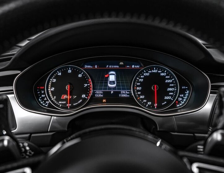 Audi RS7 Sedan / Limuzína 4,0 l 412 kw