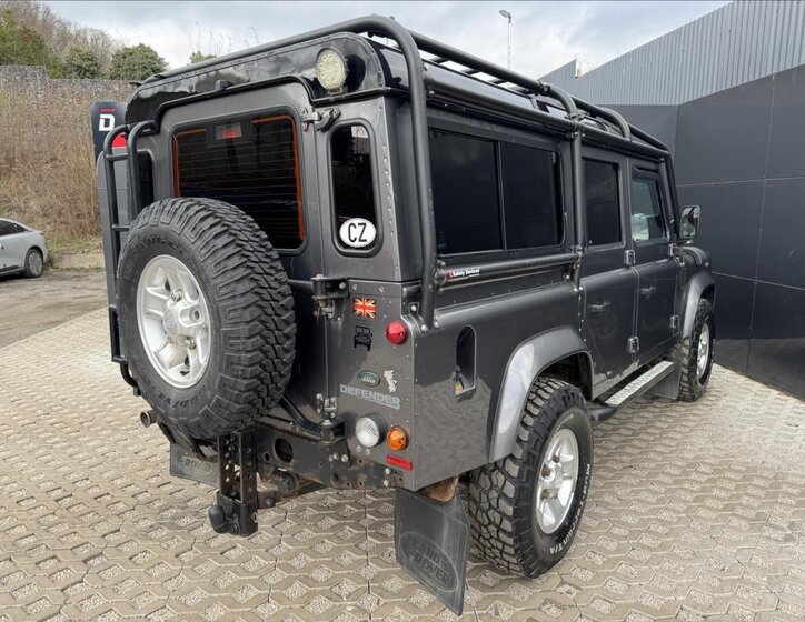 Land Rover Defender Skříň 2,2 l 90 kw