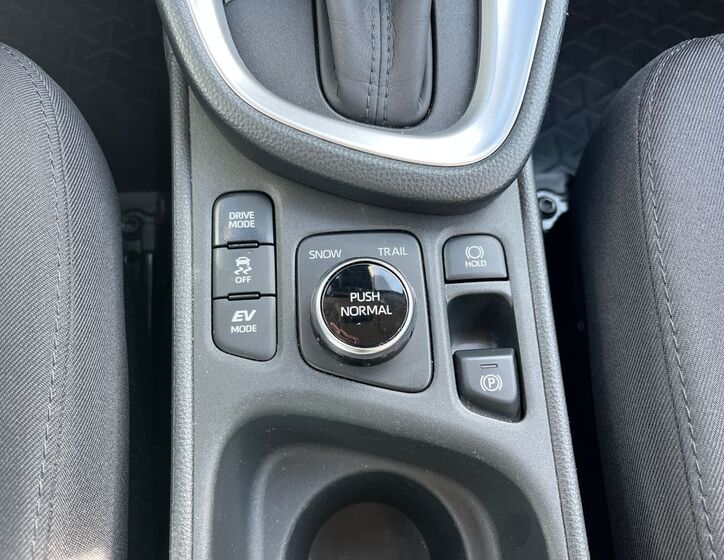 Toyota Yaris Cross 26