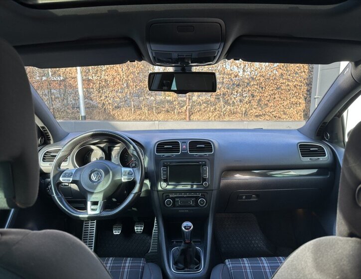 Volkswagen Golf Hatchback 2,0 l 155 kw