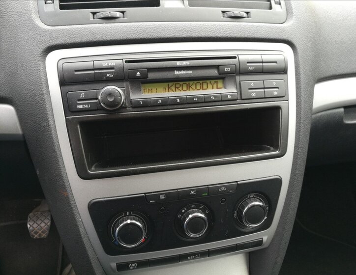 Škoda Octavia Sedan / Limuzína 1,6 l 77 kw