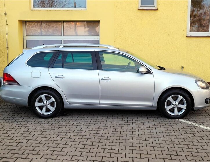 Volkswagen Golf Kombi 1,4 l 90 kw