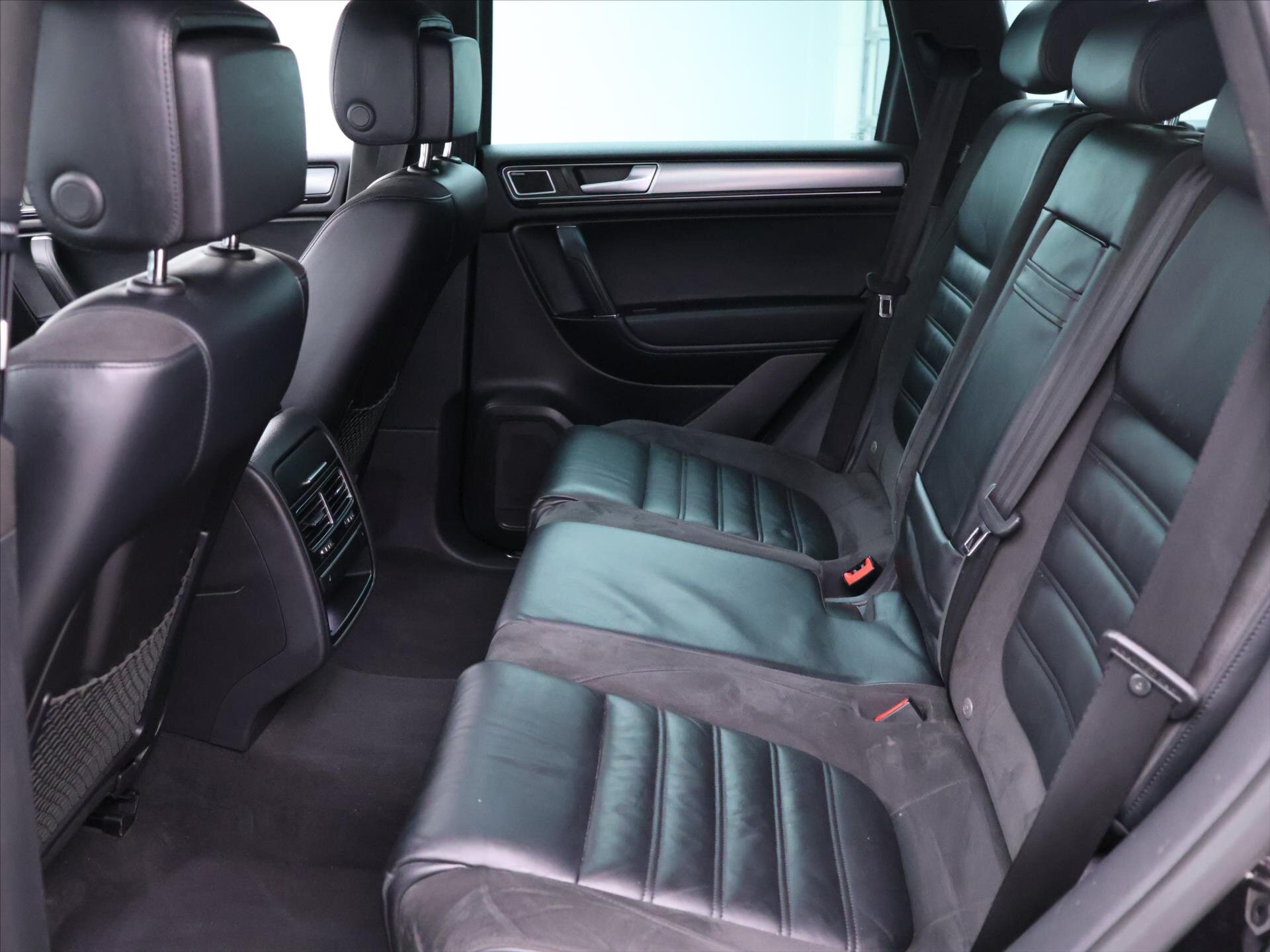 Volkswagen Touareg SUV / Terénní 3,0 l 193 kw